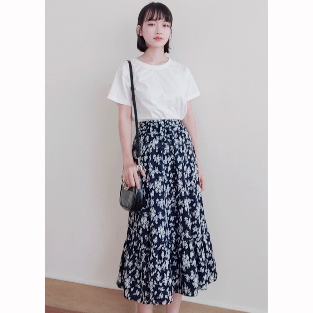 Set chân váy hoa và áo thun cotton Rolisa SR001