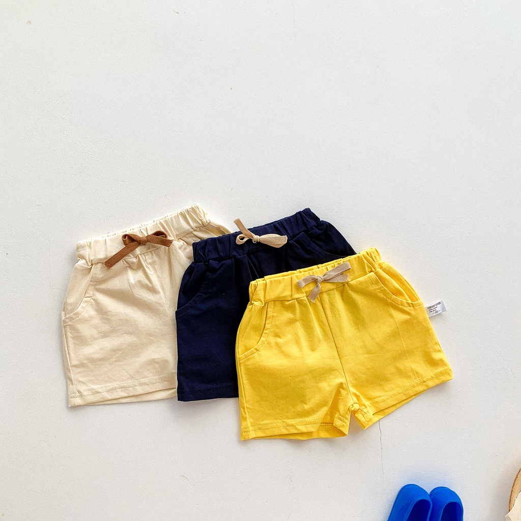 Set áo thun tay ngắn và quần đùi in hình họa tiết gấu hoạt hình dễ thương dành cho bé