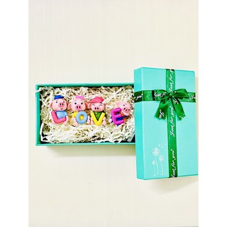 Hộp quà sinh nhật/valentine có lót rơm, đèn, bộ chữ LOVE
