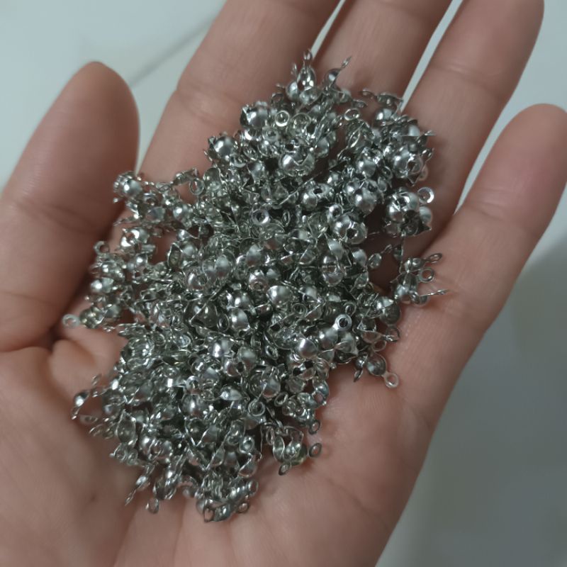 1 bịch 10 charm sò kẹp dây che nút thắt làm handmade