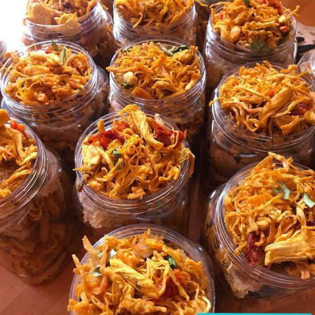 500GR_KHÔ GÀ LÁ CHANH CAY