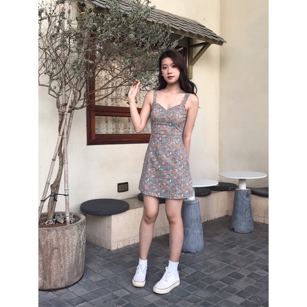 VÁY/ ĐẦM MINI 2 DÂY HOA NHÍ DÁNG NGẮN - MINI FLORAL DRESS