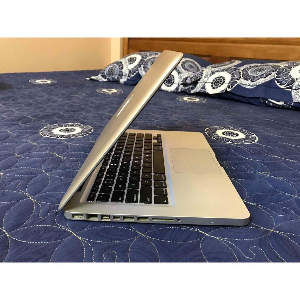 Macbook pro MC700 i5 2.3 ram 4G HDD 320G 95%