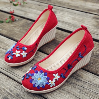 GIÀY THÊU HOA LÁ CAO 5CM (CÓ NHIỀU MÀU)