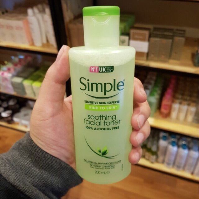 Nước hoa hồng simple