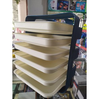 Kệ 6 đĩa đựng thức ăn dán tường.
