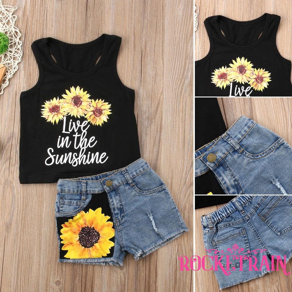 Set áo sát nách và quần short kiểu dáng xinh xắn dành cho bé gái