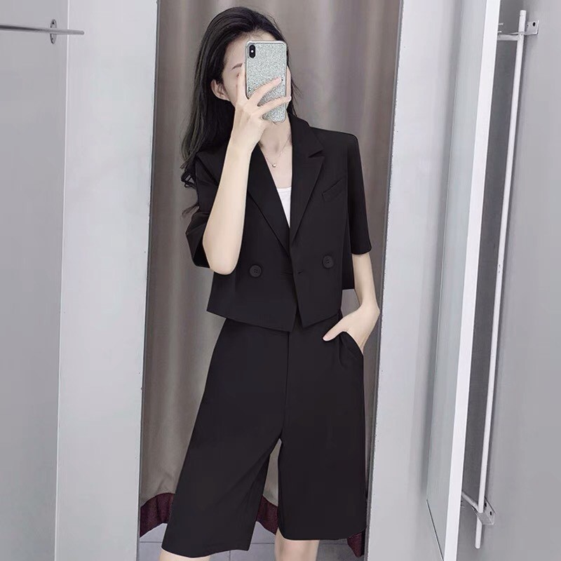 Set vest nữ thiết kế hàng Quảng Châu - Set vest croptop phối quần lửng thời trang chuẩn form | BigBuy360 - bigbuy360.vn
