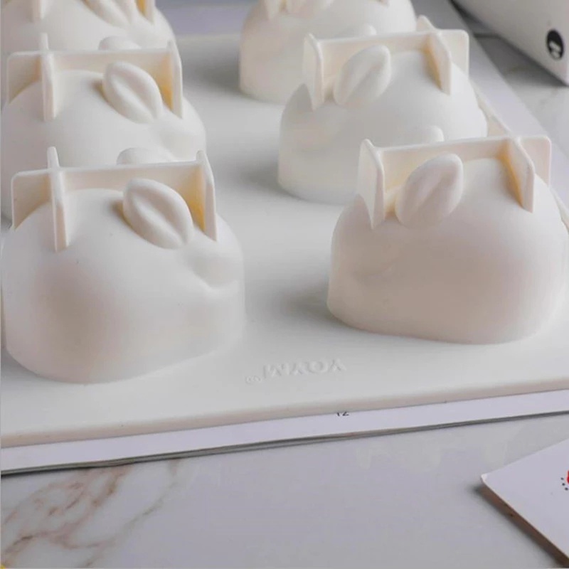 Khuôn Silicone Làm Bánh Hình Thỏ 3D Chống Dính Tiện Dụng