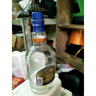 vỏ chai rươu chivat 18