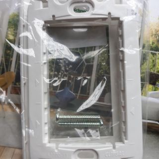 Mặt 3 lỗ Schneider dòng Concept