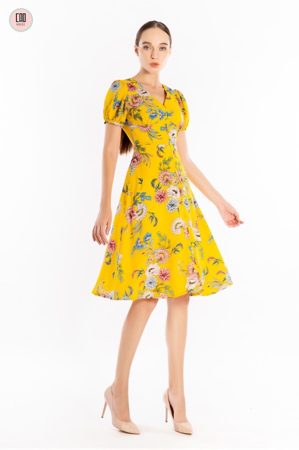 Đầm hoa vàng nút bọc Caohouse