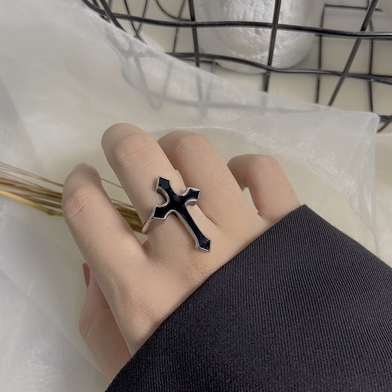 1 Nhẫn Hở Hình Chữ Thập Màu Đen Phong Cách Gothic Cổ Điển Cho Nam Và Nữ