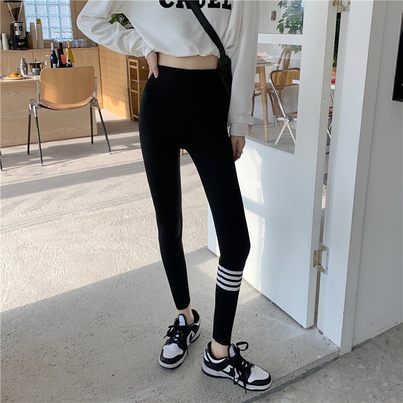 Quần legging lưng cao màu đen thiết kế ôm sát tôn dáng | BigBuy360 - bigbuy360.vn