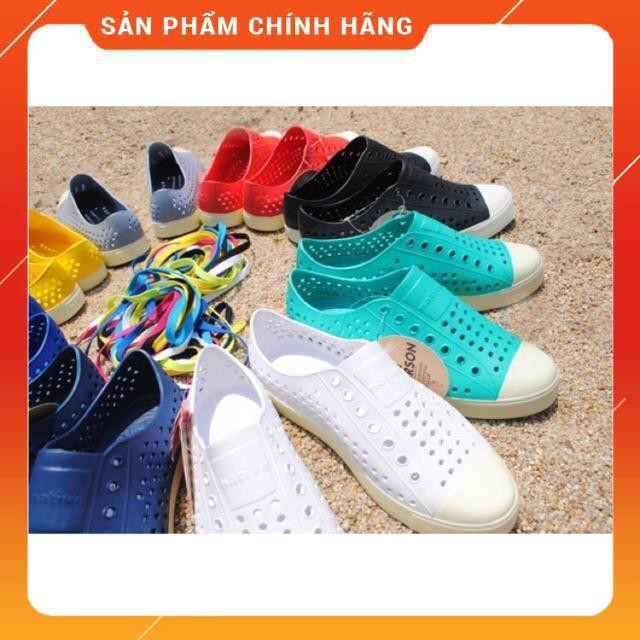 Giày đi biển đi mưa thời trang | BigBuy360 - bigbuy360.vn