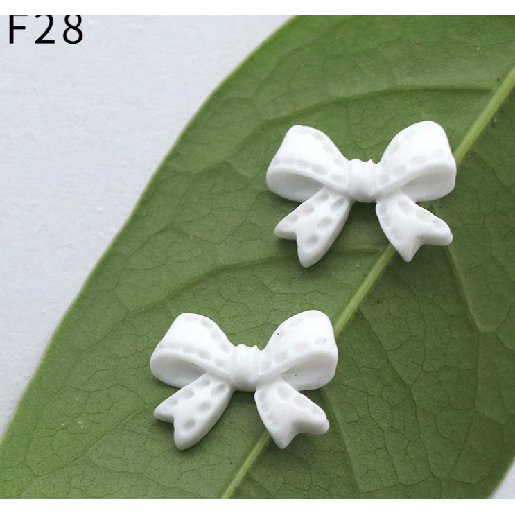 CHARM nhựa lẻ cái ạ