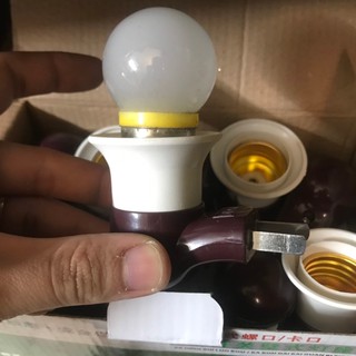 Đui Đèn E27 Có Công Tắc