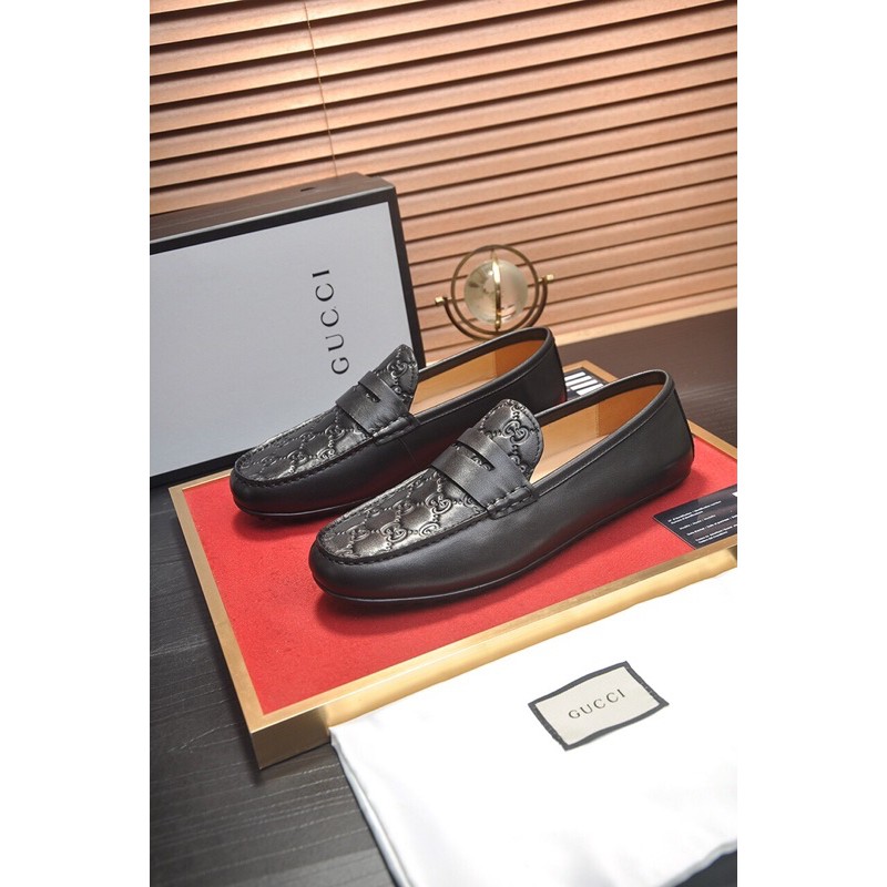 Giày lười da nam logo dập nổi họa tiết đế đinh mũi bo tròn gucci GC gG