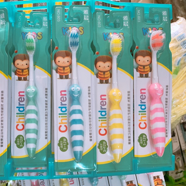 Bà chải trẻ em