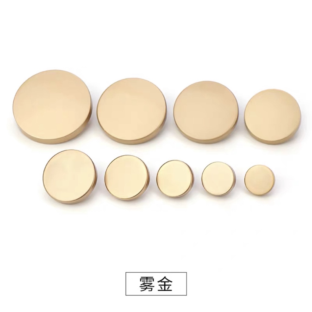Set 10 Nút Áo 10 / 15 / 20 / 25 / 30mm Màu Vàng 20mm Tiện Dụng