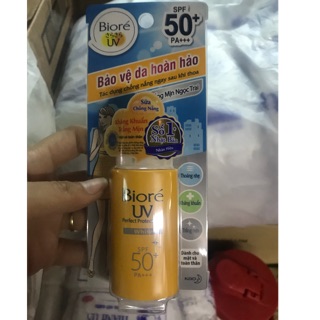 Sữa chống nắng bảo vệ da hoàn hảo trắng mịn ngọc trai BiOré SPF50+/PA+++