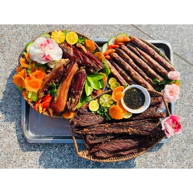 ĐẶC SẢN TÂY BẮC: THỊT LỢN GÁC BẾP (đã nướng đập gói 500g  kèm chẩm chéo) | BigBuy360 - bigbuy360.vn