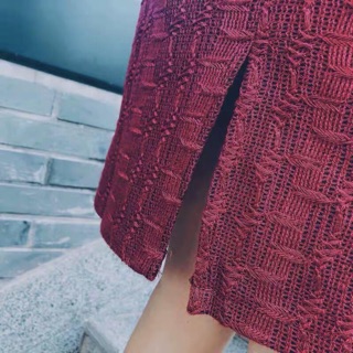 Váy len vặn thừng nhỏ, đỏ / đen