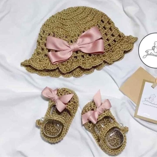 Combo mũ nơ lụa hồng và giày cho bé