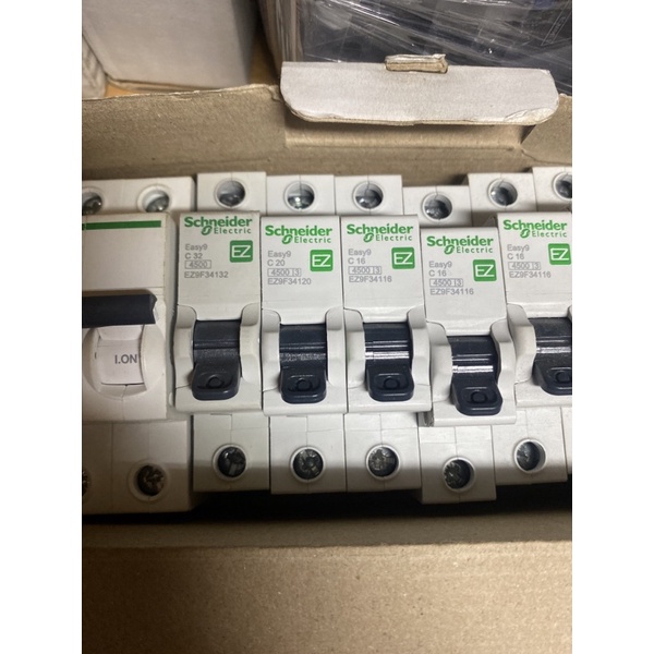 Aptomat MCB 1P 20A 4,5KA Schneider