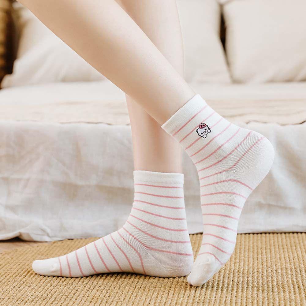 Mocho Vớ Cotton Ống Lửng Vừa Họa Tiết Mèo Kitty Và Hoa Ngọt Ngào Thoải Mái Cho Nữ