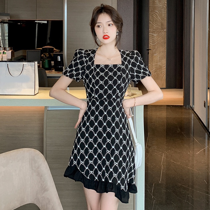 Đầm Cổ Vuông Dáng Ôm In Họa Tiết Xinh Xắn Thời Trang Mùa Hè Cho Nữ