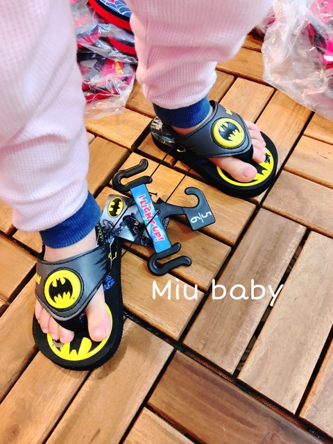 Sandal Marvel đèn nháy sáng Batman-spiderman.. bé trai