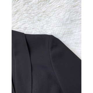 Blazer công sở dáng ngắn đen_REAL