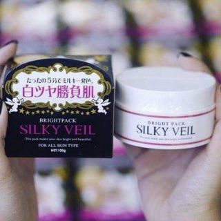 Kem trắng da silky veil