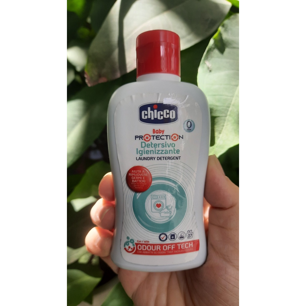 Nước giặt Chicco 0M+ kháng khuẩn dung tích 100ml