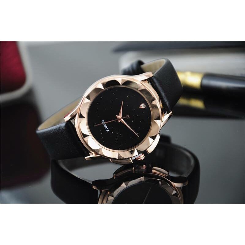 [Mã FAMARAL2 giảm 10K đơn 50K]ĐỒNG HỒ NỮ DÂY DA HAZO 18 MẶT ĐÁ BÔNG HOA KIM CƯƠNG MẶT KIM TUYẾN | BigBuy360 - bigbuy360.vn