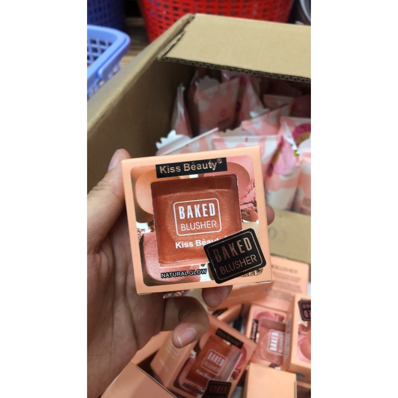 má hồng bắt sáng