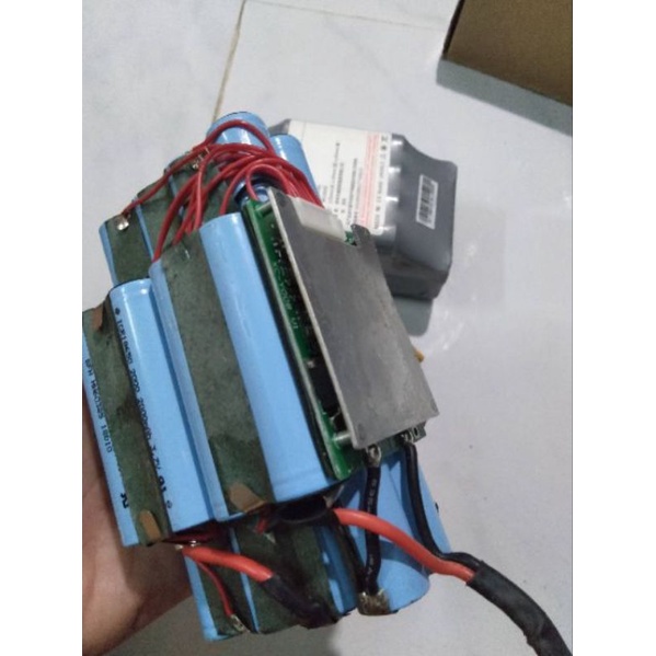 Khối Pin xe điện cũ Bao sống điện áp trên 36V 20 Cell Pin 18650 và 1 mạch 10S 36V