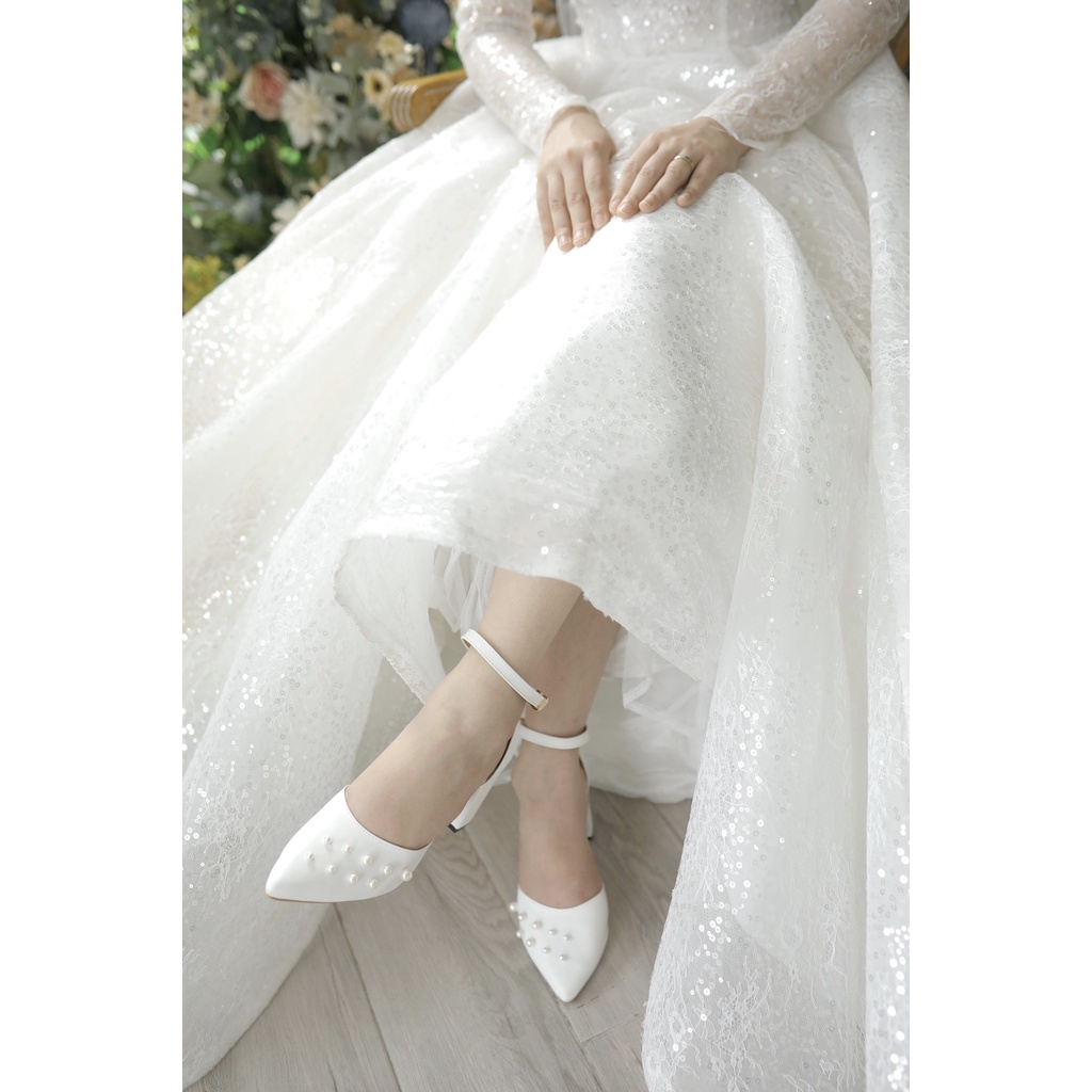 GIÀY CAO GÓT NAGASHOES MŨI NHỌN ĐÍNH NGỌC TRAI NHÂN TẠO 7CM NAC130