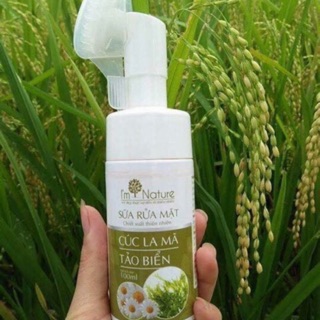 Sữa rửa mặt chiết xuất cúc la mã i’m nature