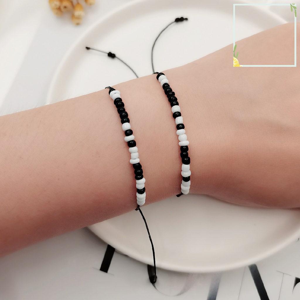 Bộ 2 Vòng Tay Chuỗi Hạt Handmade Có Thể Điều Chỉnh Kích Cỡ Tiện Dụng Cho Nam Và Nữ