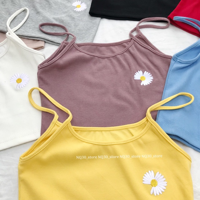 [Mã FAMAYWA giảm 10K đơn 50K] Áo Croptop 2 Dây NQ30 Thêu Hoa Cúc Nữ Ullzang | BigBuy360 - bigbuy360.vn