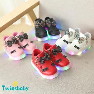 Giày thể thao có đèn LED phát sáng cho bé gái