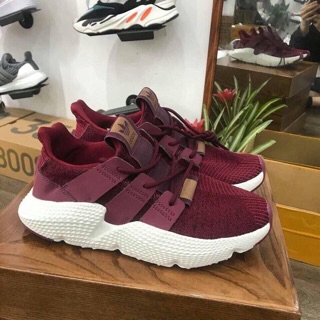Giày prophere xanh đỏ trắng xám
