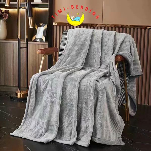 Chăn lông thỏ đại hài blanket cao cấp, nhập khẩu chính hãng kích thước 2x2,3m , nặng 1,8kg - Timibedding