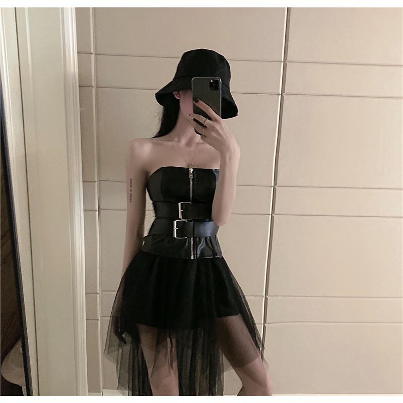 Set áo ống thun croptop ôm body tôn dáng và da dây kéo dây gài khóa hở vai + váy lưới đen lưng cao dài ngắn đuôi cá