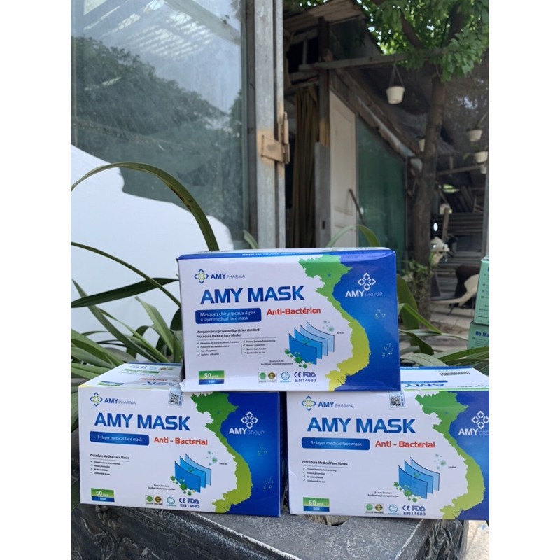 Một Hộp Khẩu Trang Y Tế 4 Lớp Kháng Khuẩn (50 chiếc 1 Hộp)