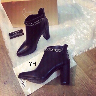 Boot da viền xích