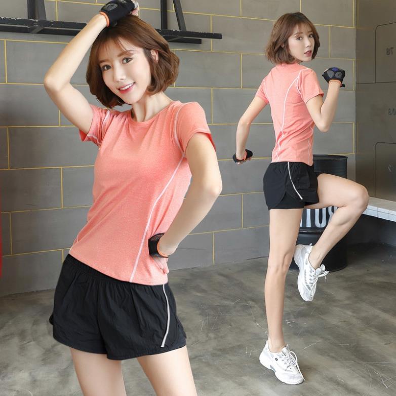 Bộ áo thun + quần đùi tập gym thể dục mỏng thời trang dành cho nữ !
