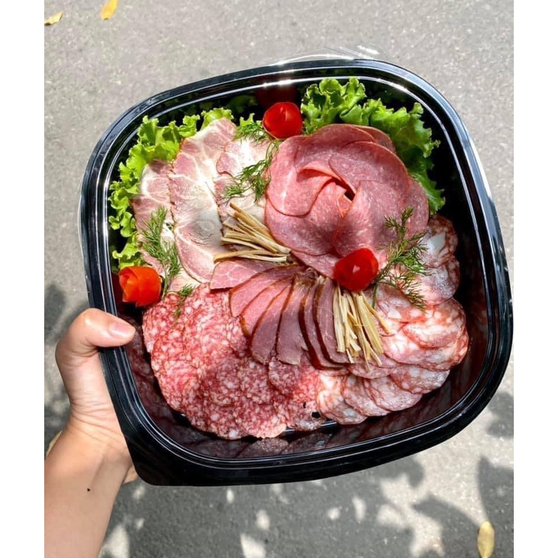 Salami  / xúc xích / giò xông khói Salami nhập khẩu Nga 225g, 300g - Salami / sausage / smoked Ham from Russia